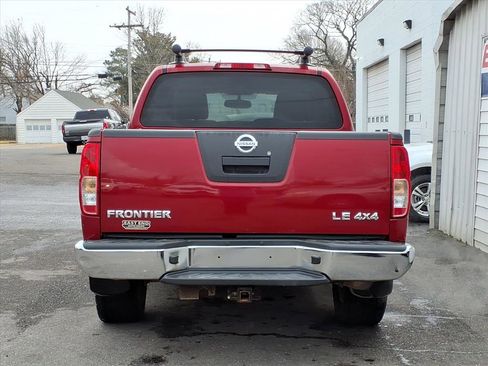 Used 2010 Nissan Frontier LE w/ LE Value Truck Pkg image 4