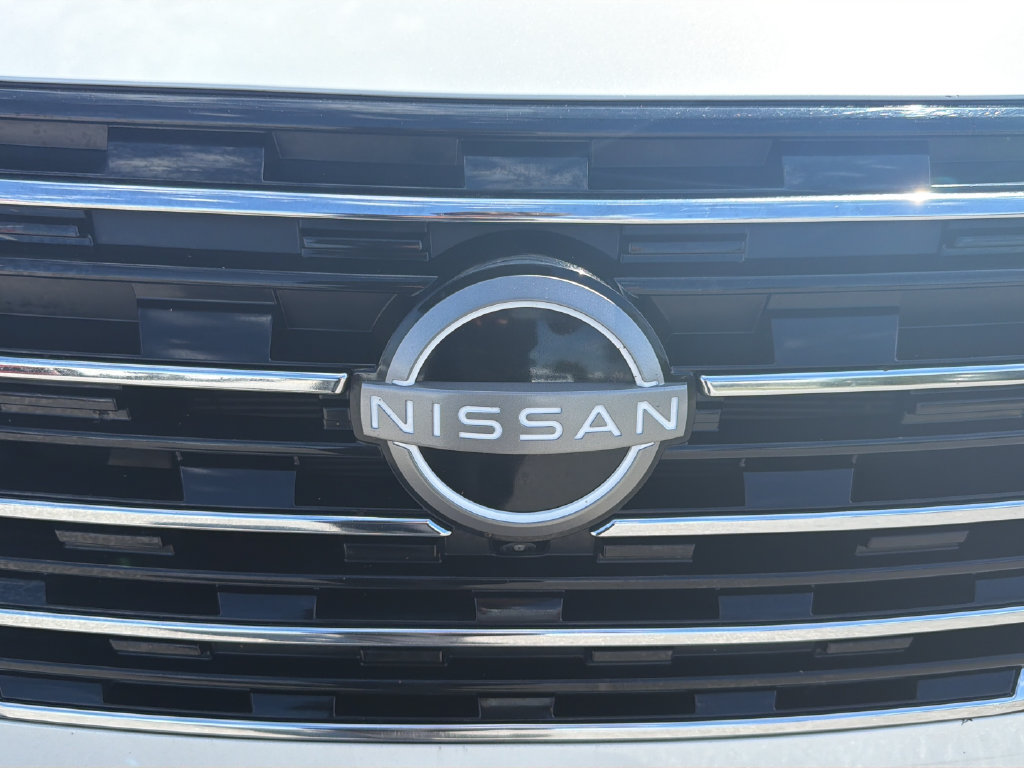 Certified 2025 Nissan Rogue SL w/ SL Premium Package FWD image 49