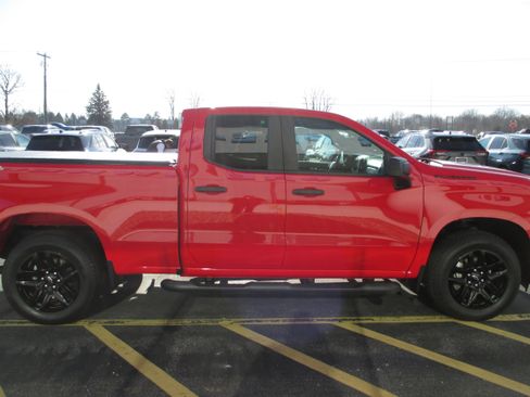 Used 2020 Chevrolet Silverado 1500 Custom w/ Rally Edition image 6