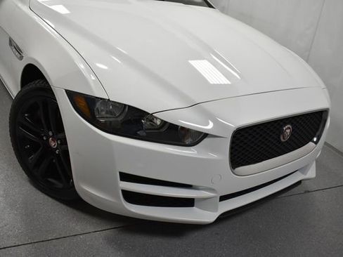 Used 2017 Jaguar XE Premium AWD/4WD image 3