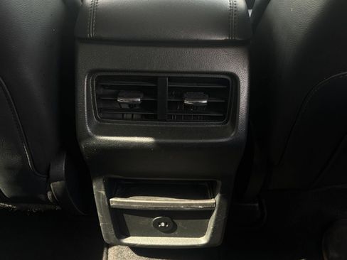 Used 2024 Ford Edge SEL image 30