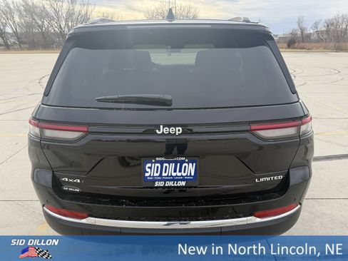 New 2025 Jeep Grand Cherokee Limited image 4