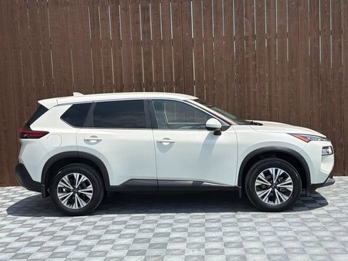 Used 2023 Nissan Rogue SV FWD image 12