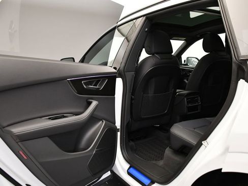 New 2026 Audi Q8 Premium Plus image 42