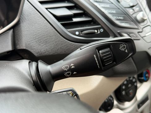 Used 2017 Ford Fiesta SE FWD image 19
