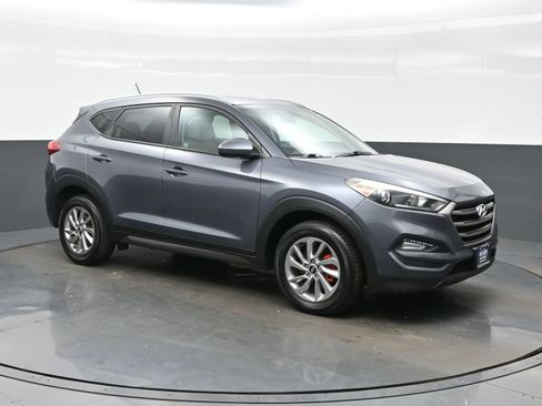 Used 2016 Hyundai Tucson SE w/ Option Group 02 FWD image 8