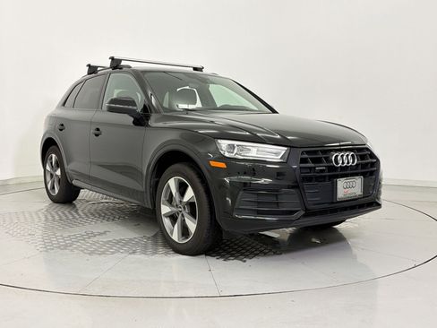Used 2020 Audi Q5 2.0T Premium w/ Titanium Sport Package AWD/4WD image 7