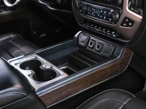 Used 2017 GMC Sierra 2500 Denali w/ Duramax Plus Package image 22