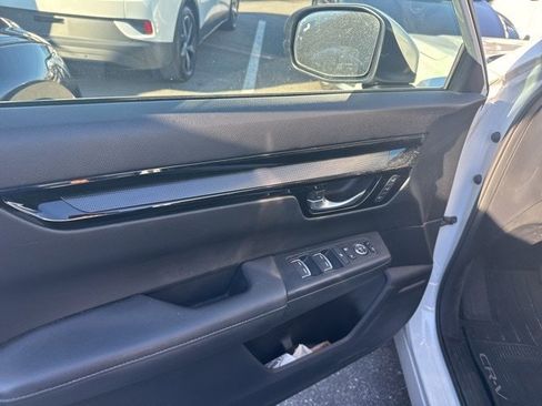 Used 2023 Honda CR-V EX-L image 17