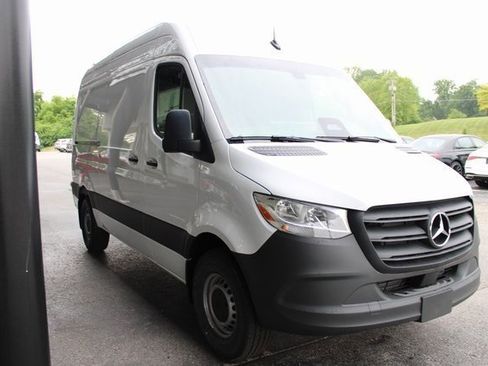 New 2025 Mercedes-Benz Sprinter 2500 image 4