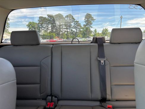 Used 2017 GMC Sierra 1500 SLT w/ SLT Premium Package AWD/4WD image 19