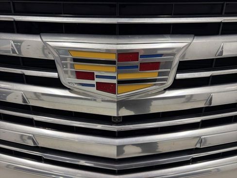 Used 2019 Cadillac Escalade ESV Platinum image 17