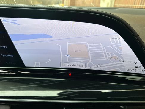 Used 2024 Cadillac Escalade ESV Sport w/ Touring Package image 16