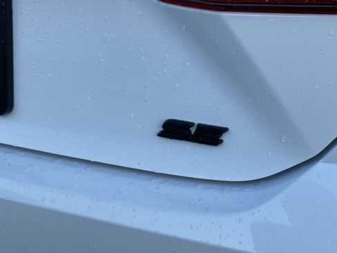 Used 2025 Toyota Camry SE FWD image 51
