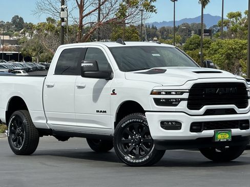 New 2026 RAM 2500 Laramie AWD/4WD image 2