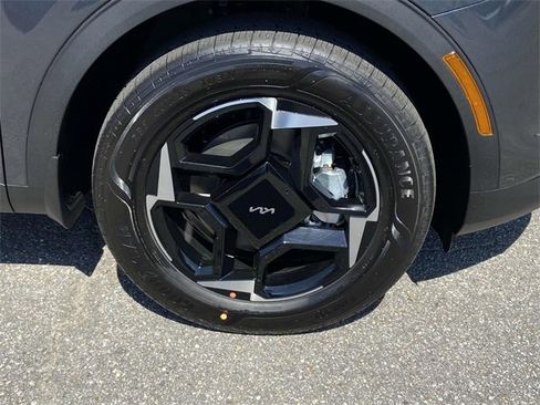 New 2026 Kia Sportage EX image 7