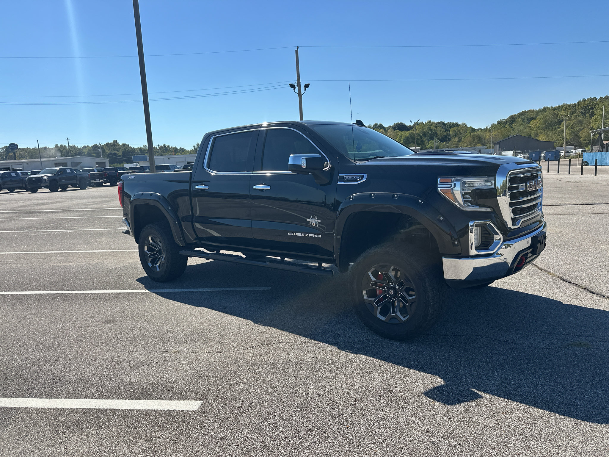 Used 2019 GMC Sierra 1500 SLT w/ SLT Premium Plus Package AWD/4WD image 12