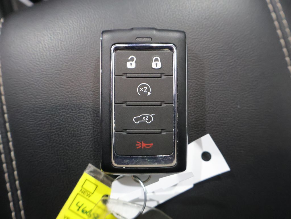 Used 2025 Jeep Grand Cherokee L Limited AWD/4WD image 25