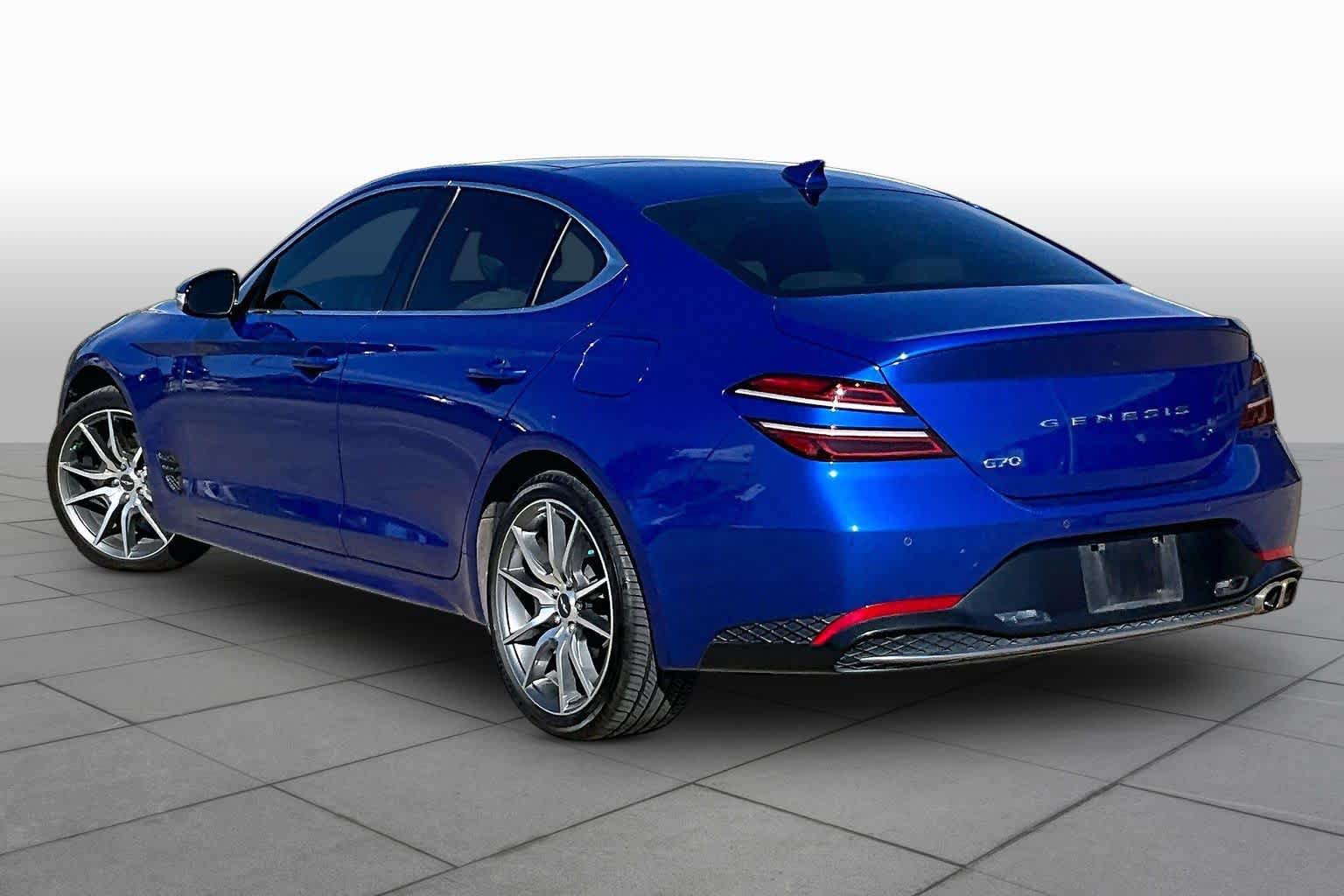 Used 2022 Genesis G70 2.0T w/ Prestige Package RWD image 12