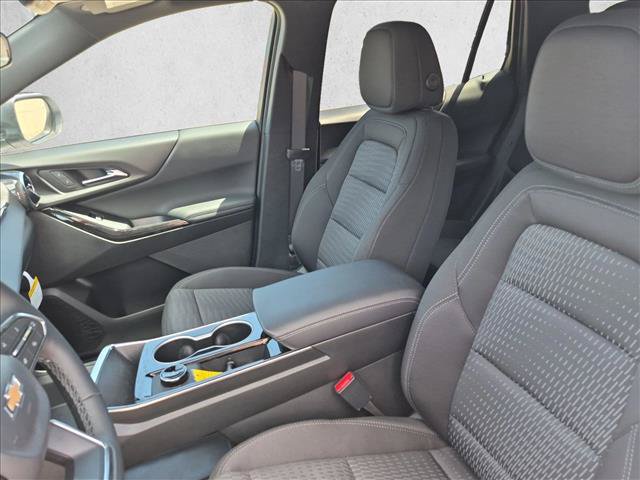 New 2027 Chevrolet Equinox LT FWD image 4