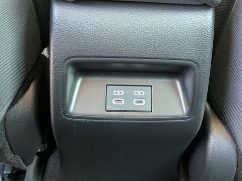Used 2025 Toyota Corolla LE FWD image 14