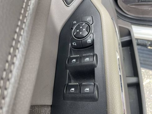 Used 2021 Ford Expedition Limited RWD image 16