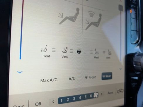 Used 2022 RAM 3500 Limited image 5