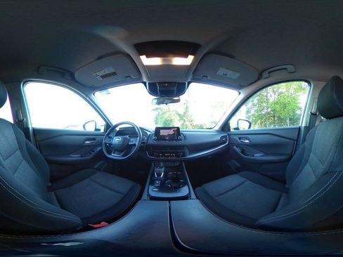 Used 2025 Nissan Rogue SV FWD image 43