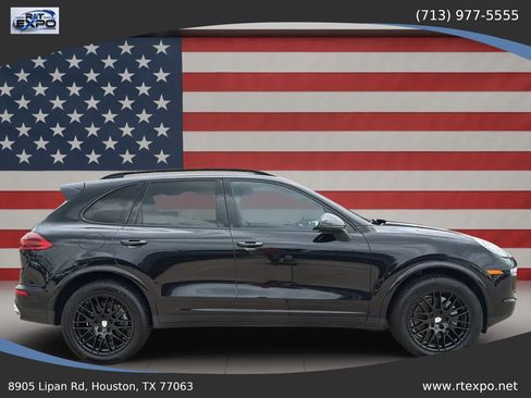 Used 2018 Porsche Cayenne AWD/4WD image 9