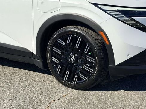 New 2026 Nissan Leaf Platinum+ w/ Cargo Package (Platinum+) image 7