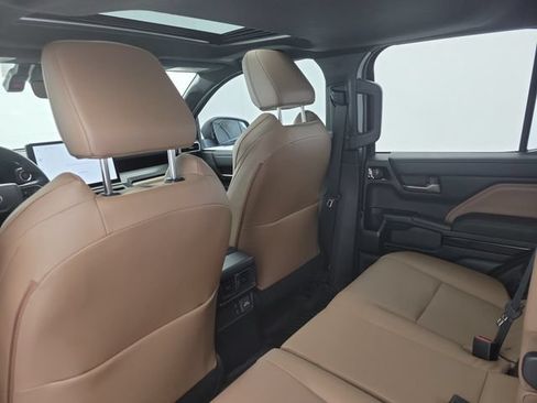 Used 2025 Toyota 4Runner Limited RWD image 13
