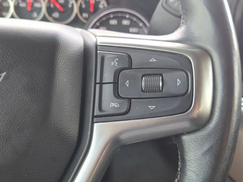 Used 2020 Chevrolet Silverado 1500 LT Trail Boss AWD/4WD image 36