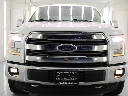 Used 2016 Ford F150 Lariat w/ Equipment Group 502A Luxury AWD/4WD image 4