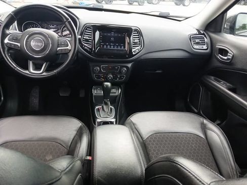 Used 2021 Jeep Compass Latitude FWD image 11