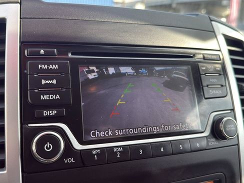 Used 2015 Nissan Frontier SV w/ SV Value Truck Package AWD/4WD image 19