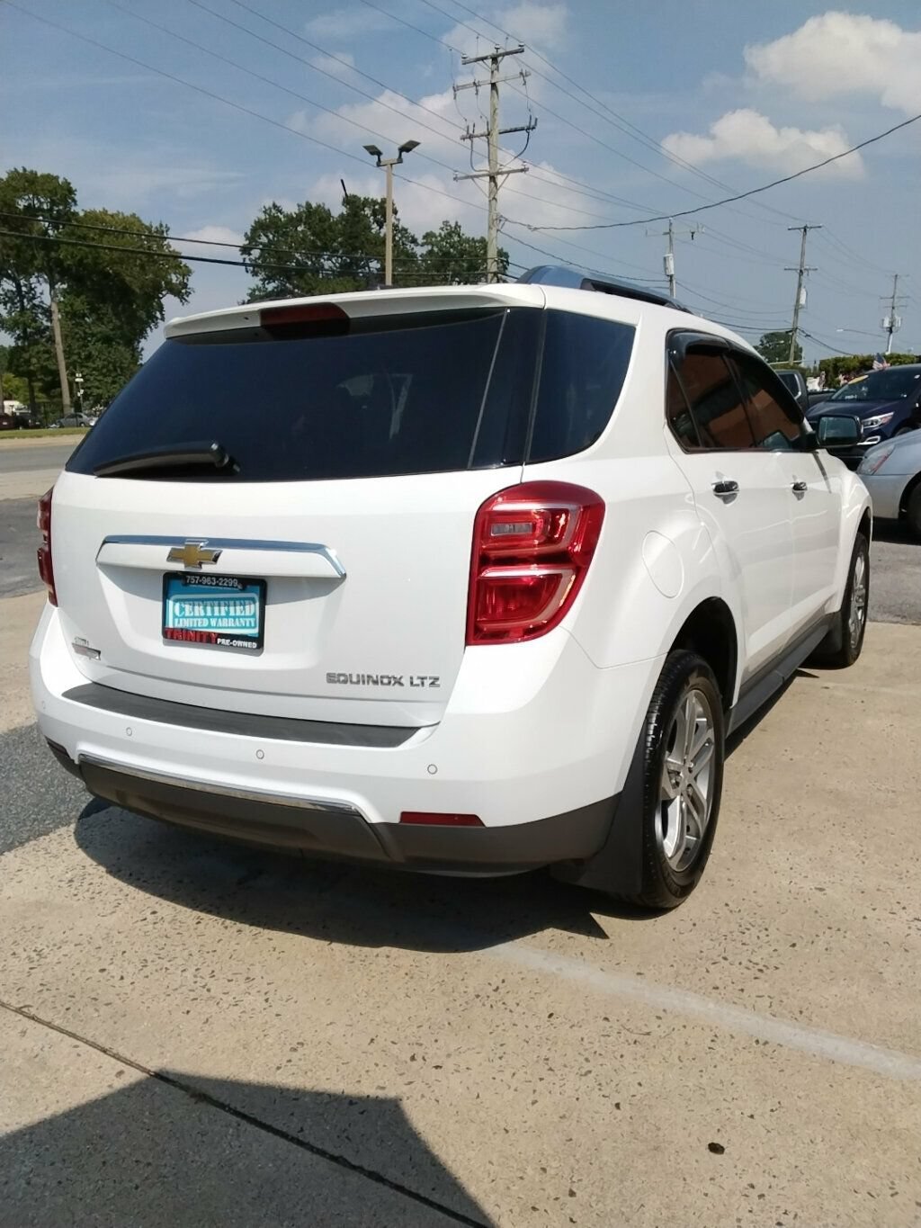 Used 2016 Chevrolet Equinox LTZ w/ Enhanced Convenience Package AWD/4WD image 4