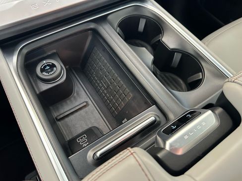 Certified 2025 Ford Expedition Active AWD/4WD image 34