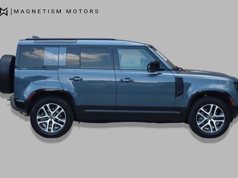 Used 2022 Land Rover Defender 110 X-Dynamic HSE AWD/4WD image 2