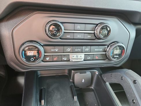 New 2026 Ford Bronco Badlands w/ Sasquatch Package AWD/4WD image 21