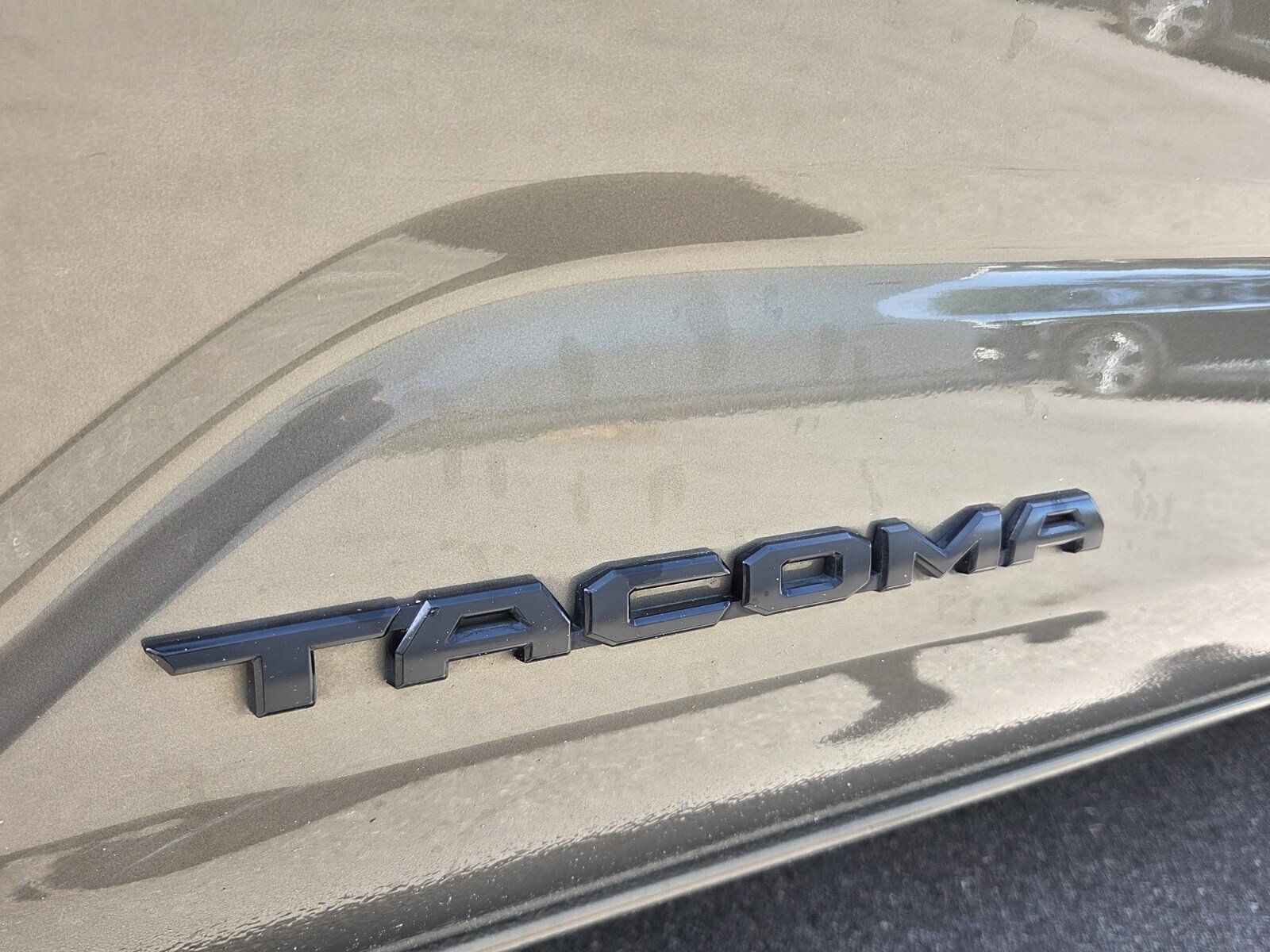 Used 2024 Toyota Tacoma TRD Off-Road AWD/4WD image 10