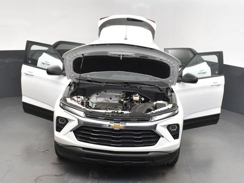 New 2025 Chevrolet TrailBlazer LS w/ LS Convenience Package FWD image 51