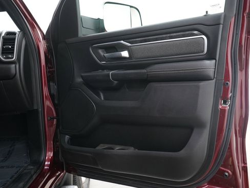 Used 2019 RAM 1500 Big Horn AWD/4WD image 9