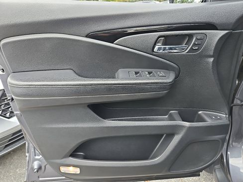 Used 2019 Honda Passport Touring image 12