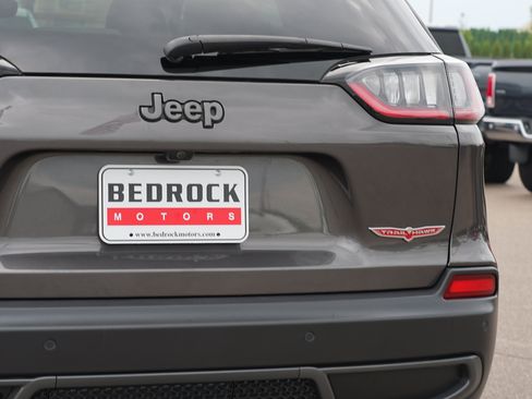 Used 2022 Jeep Cherokee Trailhawk w/ Sun, Sound & Nav Group AWD/4WD image 10