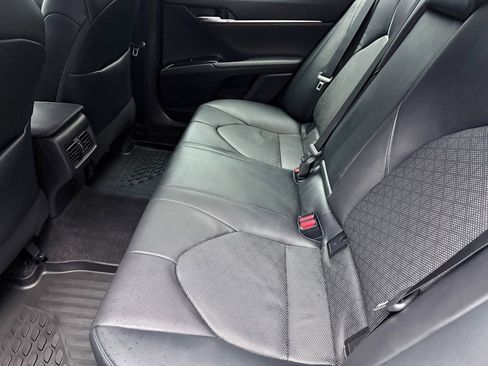 Used 2019 Toyota Camry XSE image 13