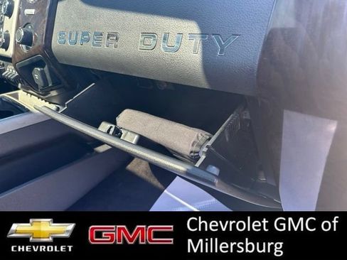 Used 2016 Ford F250 Platinum w/ Platinum Package AWD/4WD image 30