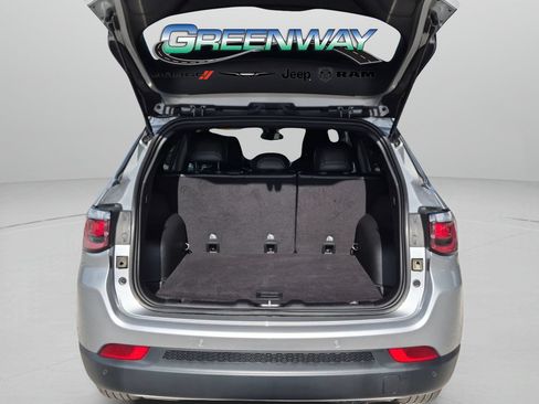 Used 2023 Jeep Compass Limited AWD/4WD image 5