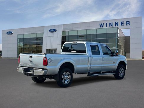 Used 2015 Ford F250 Lariat w/ Lariat Ultimate Package AWD/4WD image 4