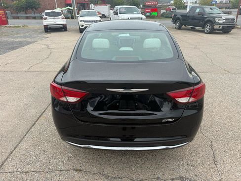 Used 2015 Chrysler 200 Limited FWD image 13