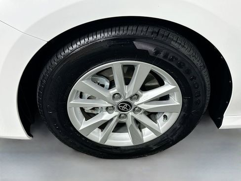 Used 2026 Toyota Camry LE image 31